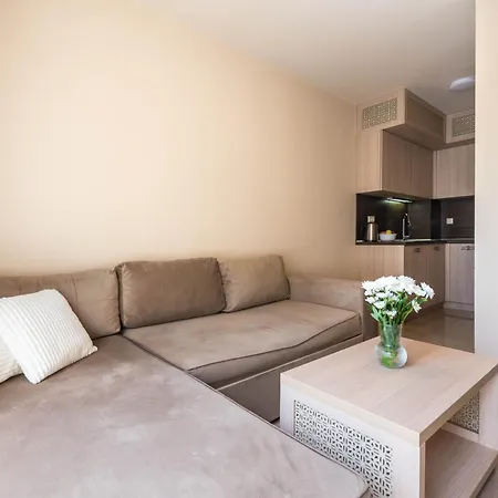 Apartment Golden Sands Apartment